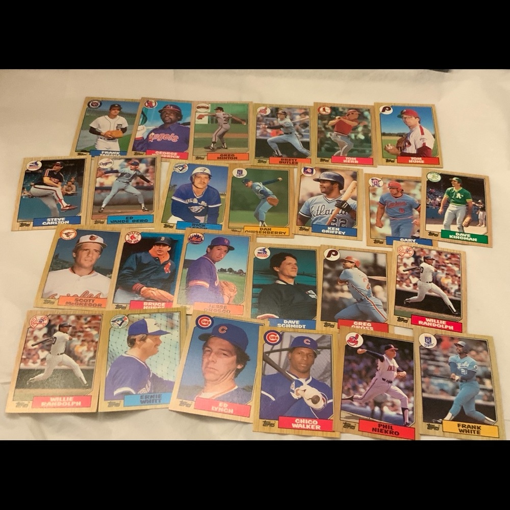 Bundle of Baseball Cards Lot 115